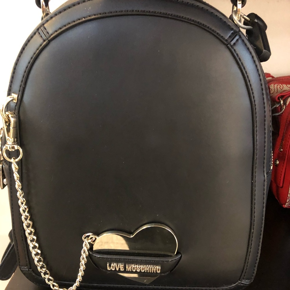 Moschino